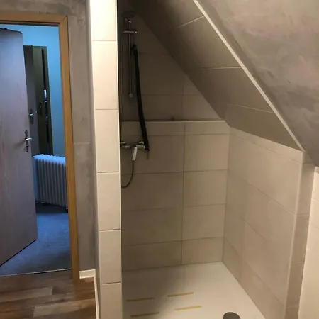 Monteurzimmer/arbeiterunterkunft *